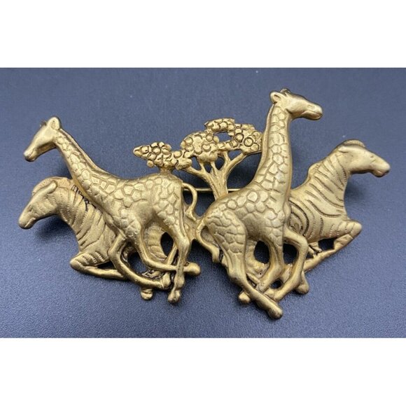 Vintage Brooch Gold Tone Giraffe Zebra Pin Safari Animals Signed A.J.C Figural - Picture 1 of 9